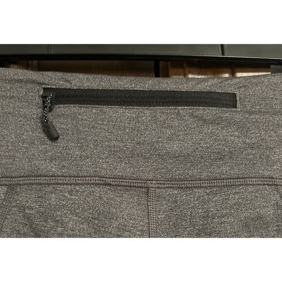 Lululemon Activewear Yoga Pants Charcoal Gray Black Leggings Size 8 23” Inseam - Picture 4 of 11